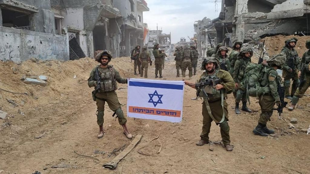 Menteri Pertahanan Israel Merelokasi Warga Palestina dari Gaza