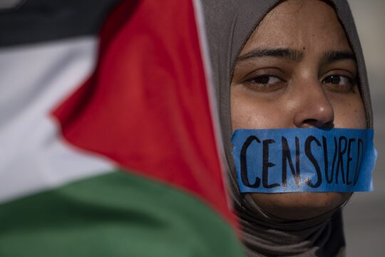 Taktik Kotor Sensor Zionis Terhadap Suara - Suara Pro-Palestina