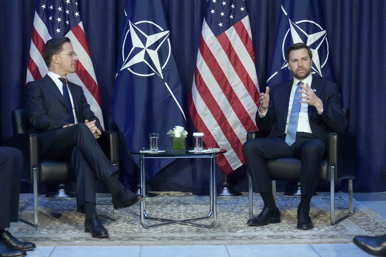 Vance Sampaikan Pada Zelensky Bahwa AS Menginginkan Perdamaian Yang Abadi